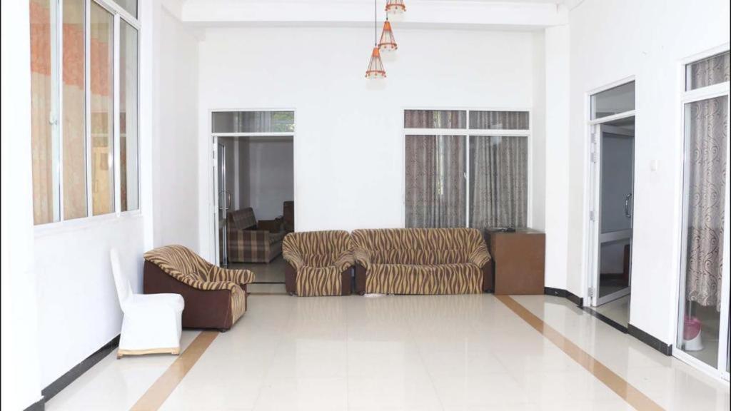 Suisse Villa Kandy Buitenkant foto