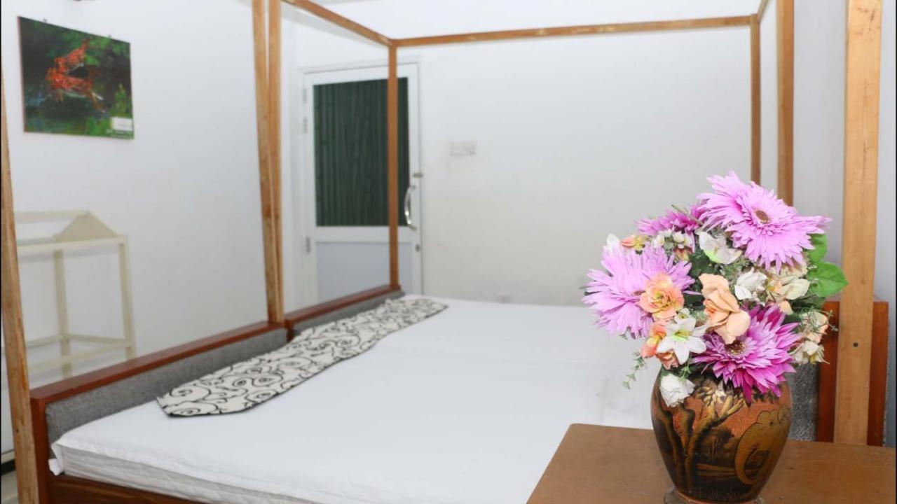 Suisse Villa Kandy Buitenkant foto