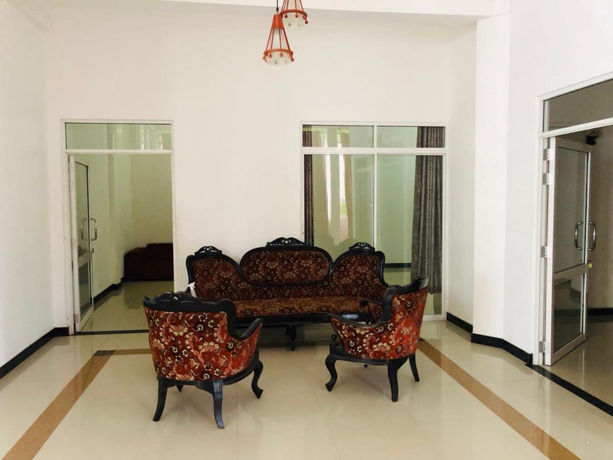 Suisse Villa Kandy Buitenkant foto