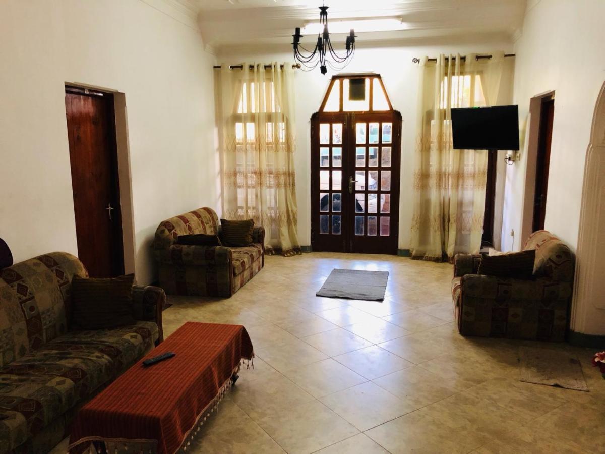 Suisse Villa Kandy Buitenkant foto