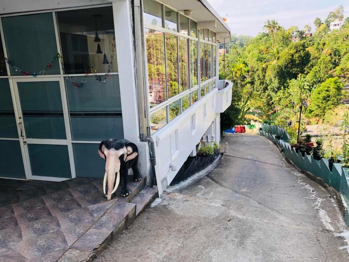 Suisse Villa Kandy Buitenkant foto