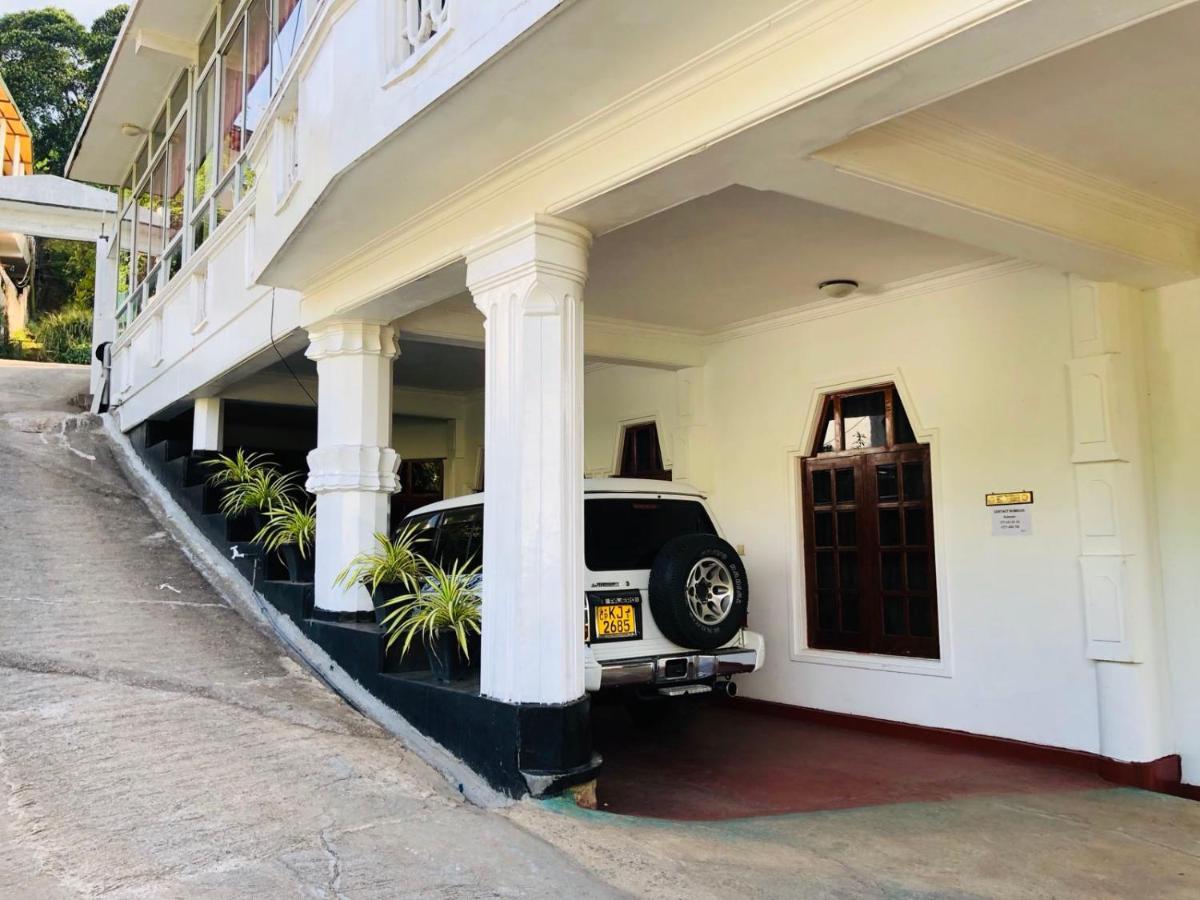 Suisse Villa Kandy Buitenkant foto