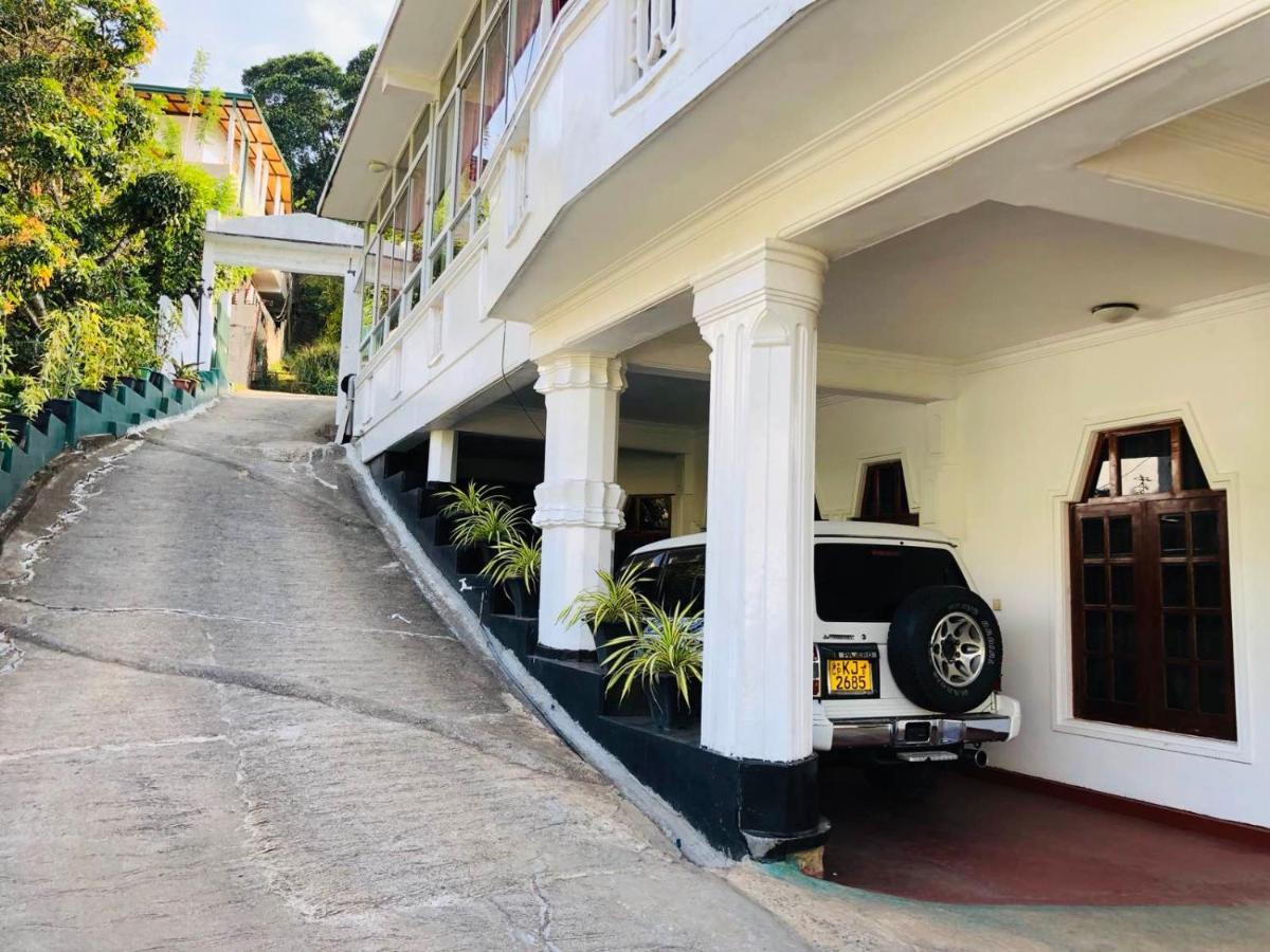 Suisse Villa Kandy Buitenkant foto